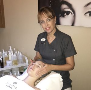 Ansiktsbehandling – LuckyFace